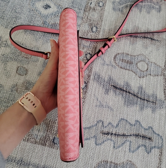 Michael Kors Pink Signature Coated Canvas and Leather Envelope Flap Clutch - Picture 10 of 16